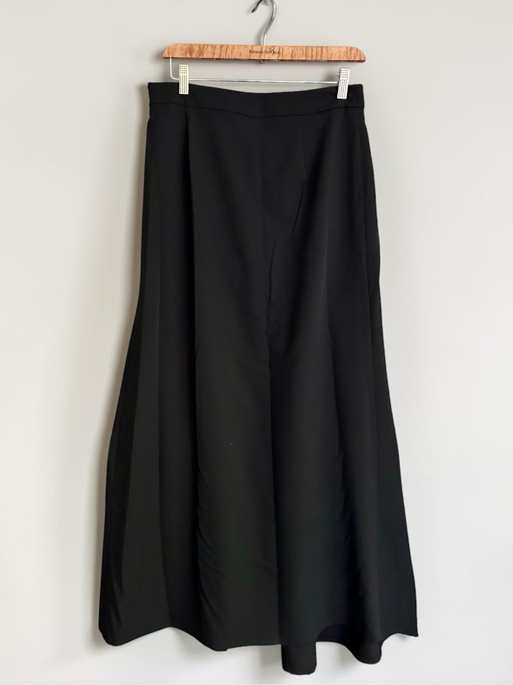 Marcella NYC Black Asymmetrical Seam Maxi Skirt Size Medium Minimalist - Picture 3 of 10